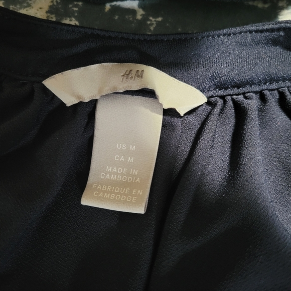 H&M Top - Picture 6 of 7